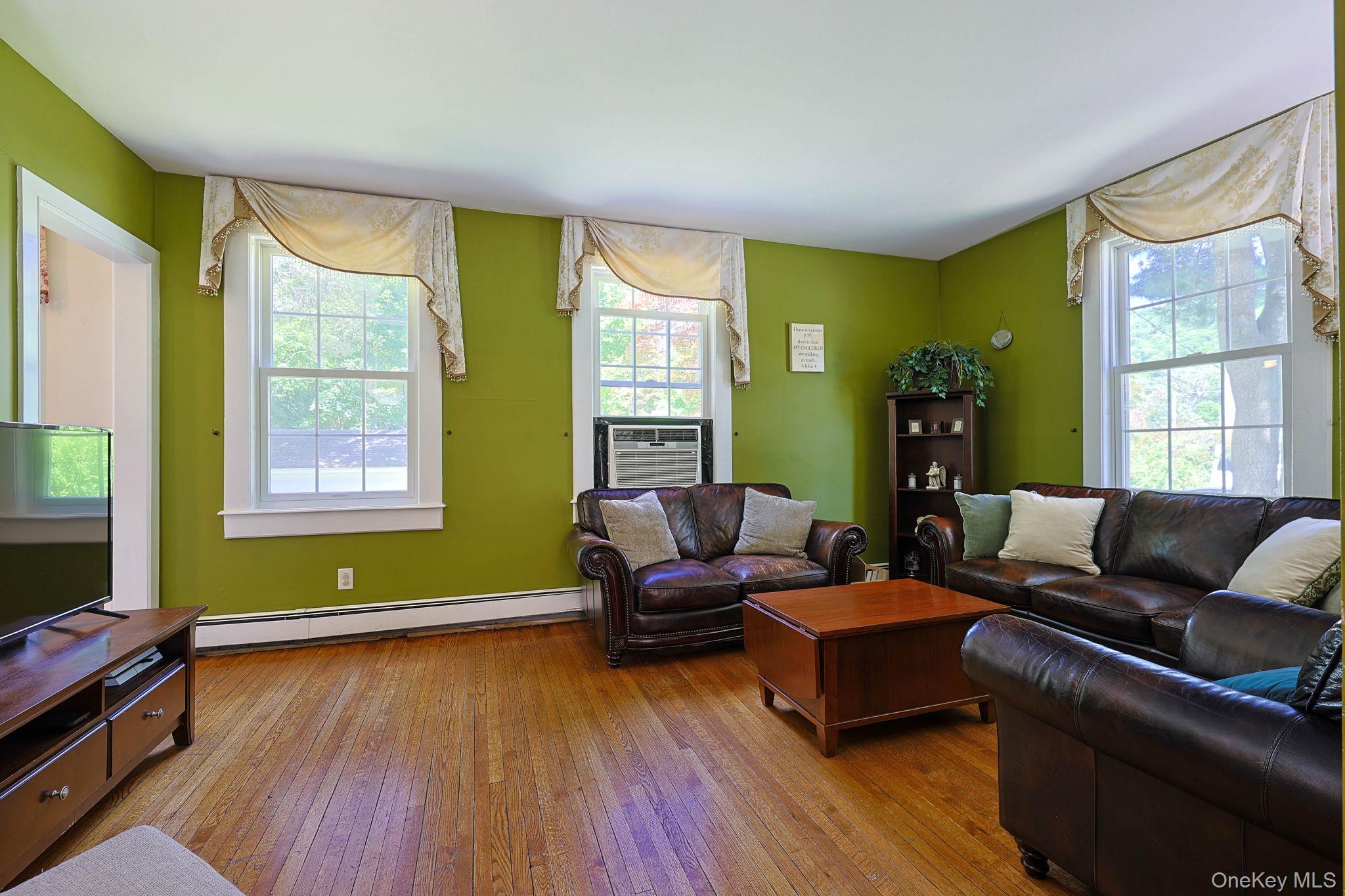 9 Library Road Property Photo 5