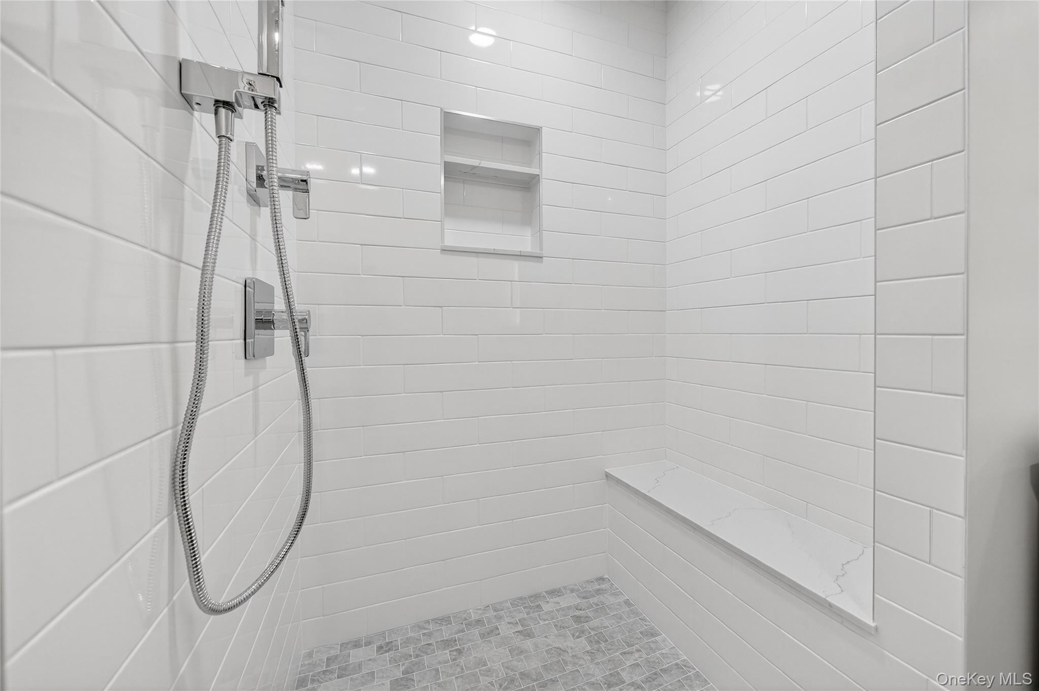 1833 Soundview Court Property Photo 20
