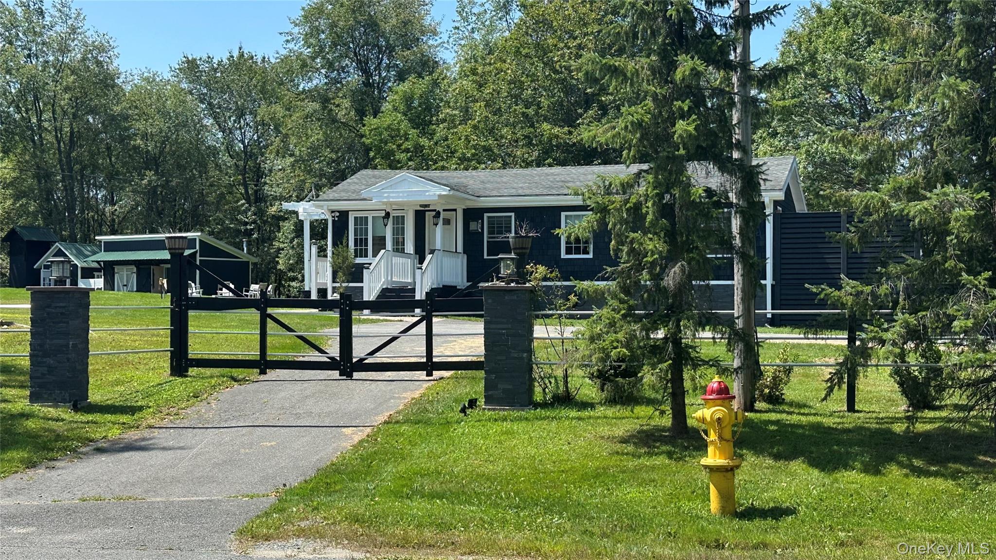 3377 State Route 52 Property Photo 1