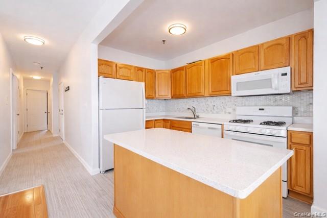 1436 Outlook Avenue 2 Property Photo 6