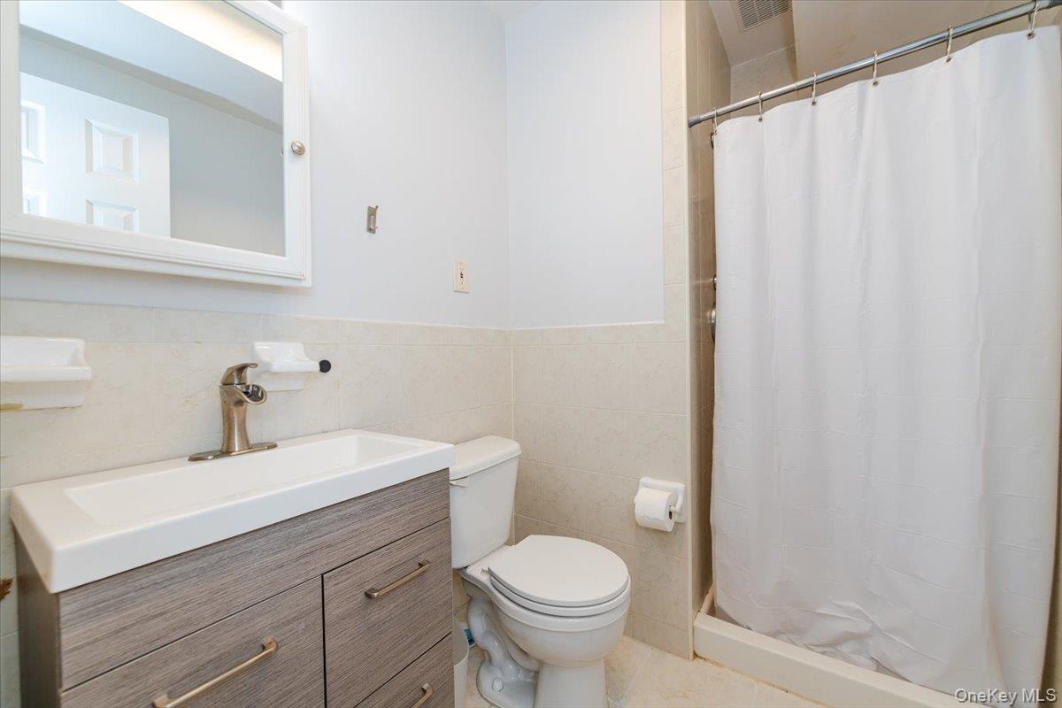 1436 Outlook Avenue 2 Property Photo 13