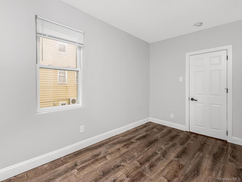 1218 Havemeyer Avenue Property Photo 4