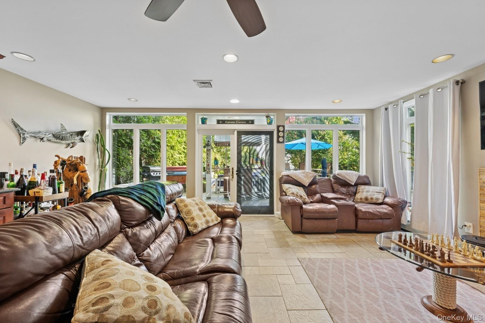 101 Bay Street Property Photo 11