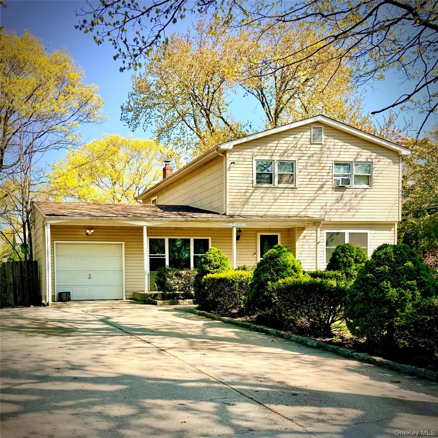 13 Hampton Avenue Property Photo 1