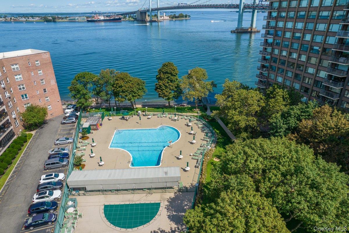166-25 Powells Cove Boulevard 15d Property Photo 1