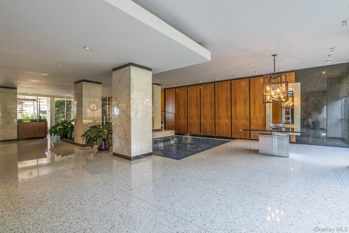 166-25 Powells Cove Boulevard 15d Property Photo 9