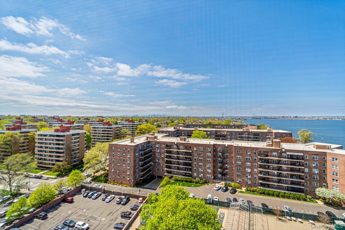 166-25 Powells Cove Boulevard 15d Property Photo 15