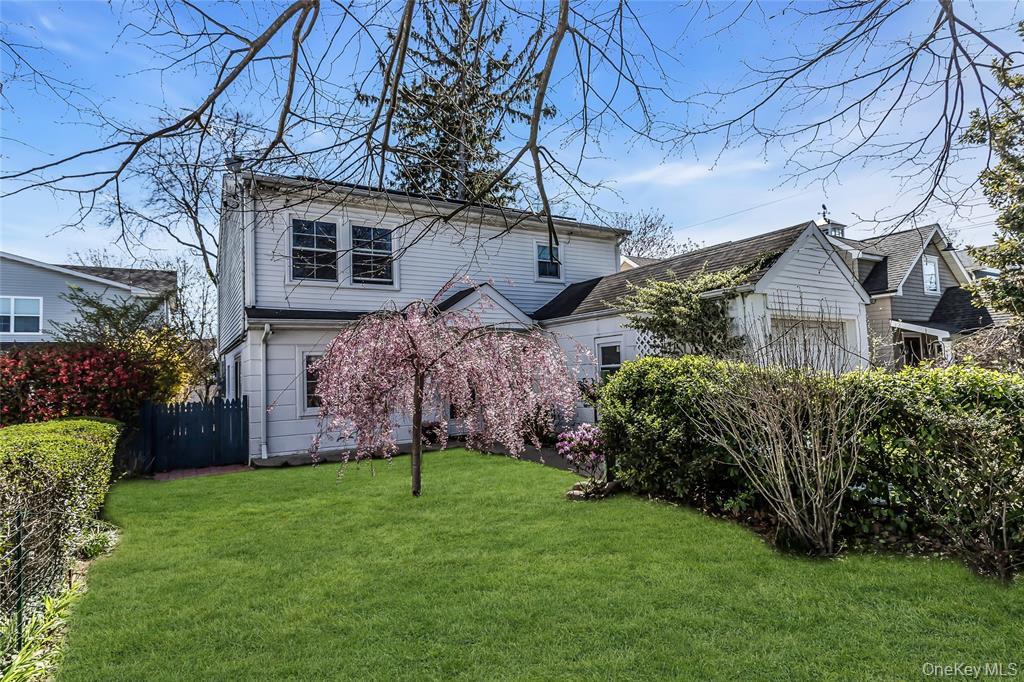 46 Sagamore Hill Drive Property Photo 1