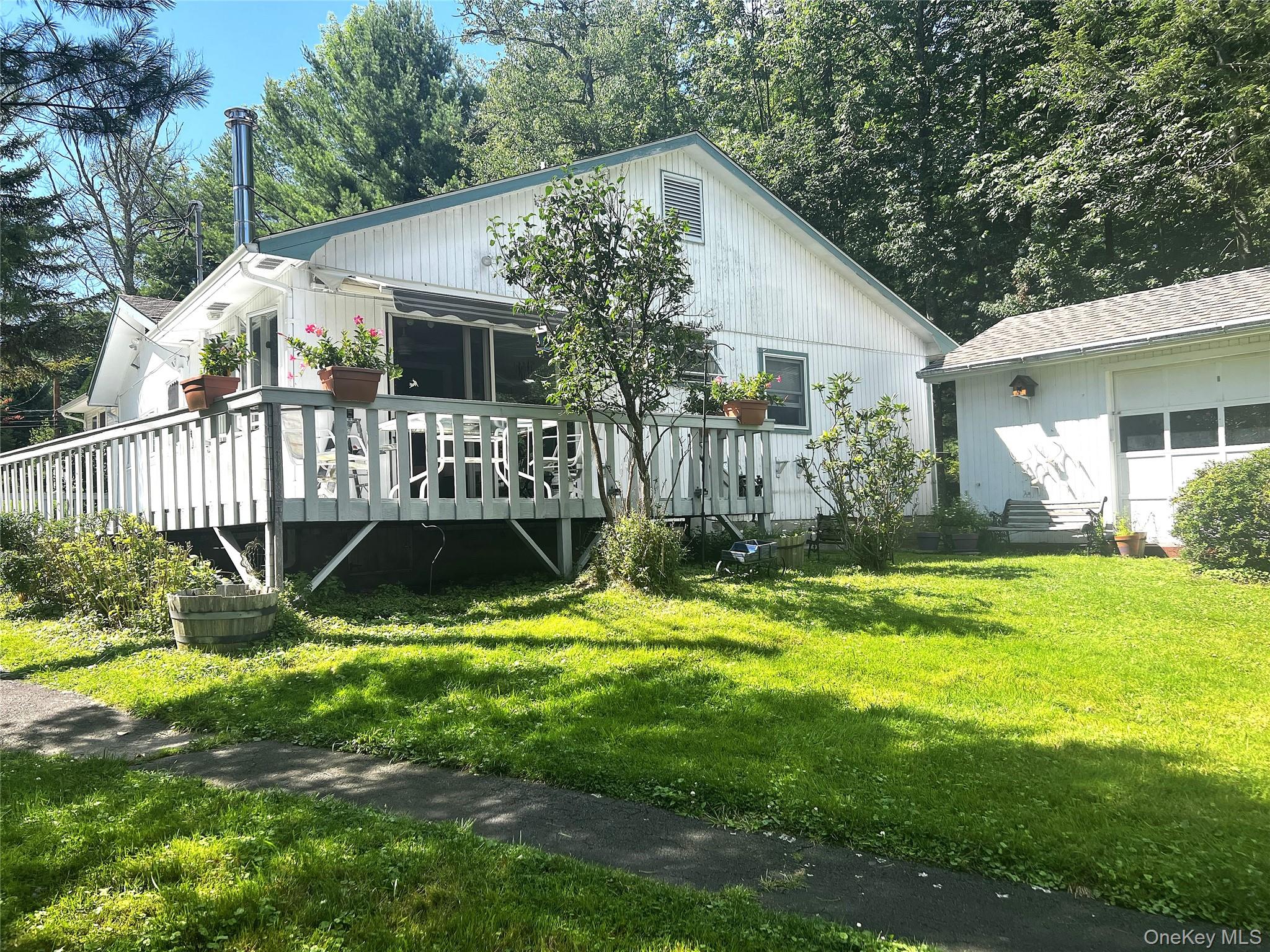 7 Jenn Lane Property Photo 28