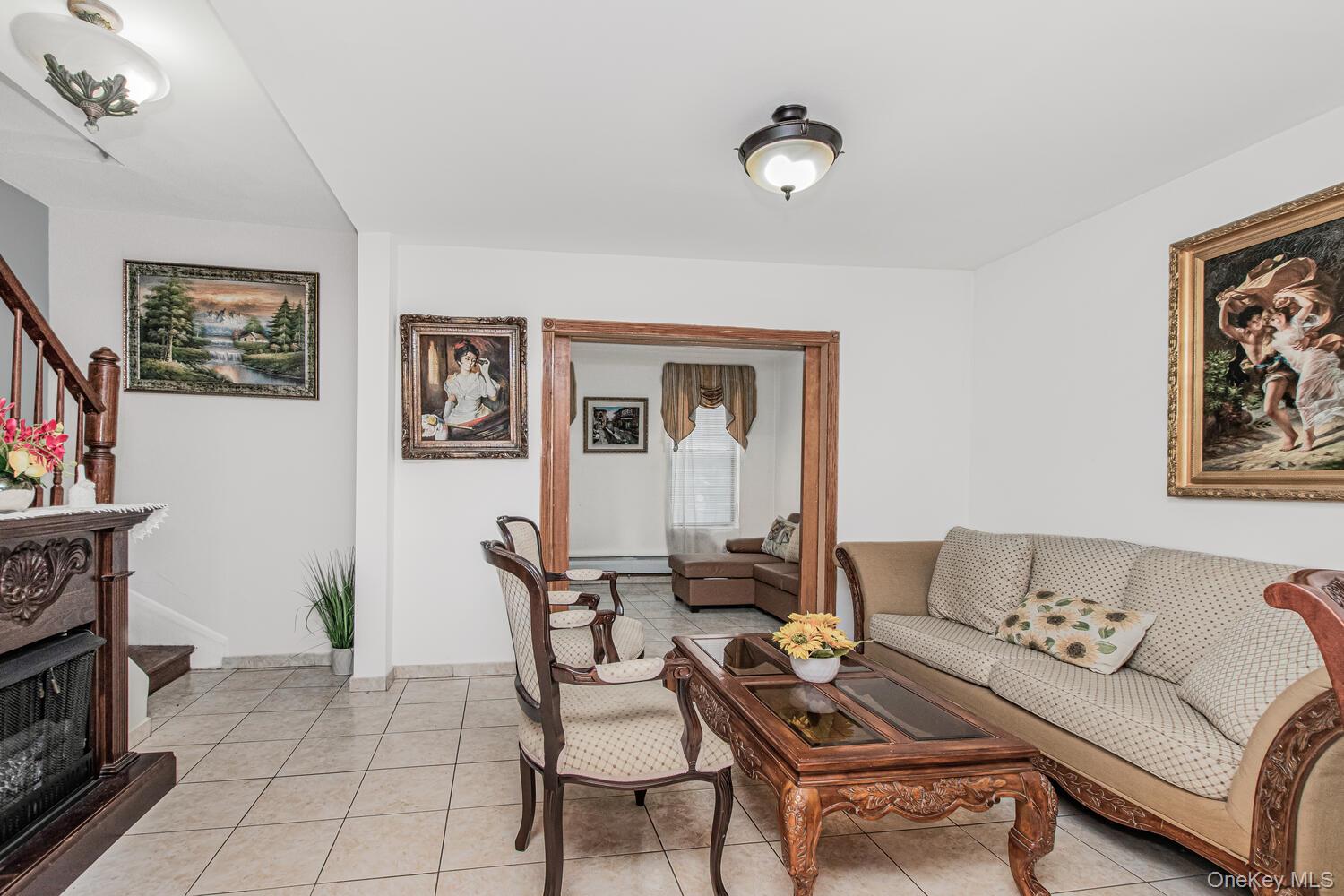 292 Wadsworth Avenue Property Photo 8