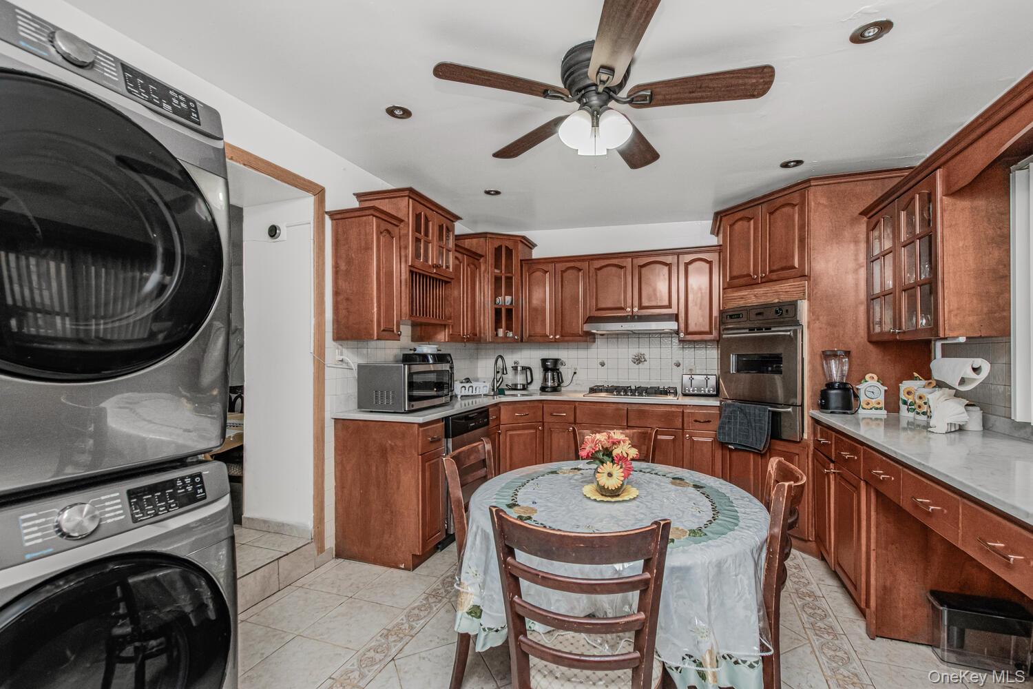292 Wadsworth Avenue Property Photo 11