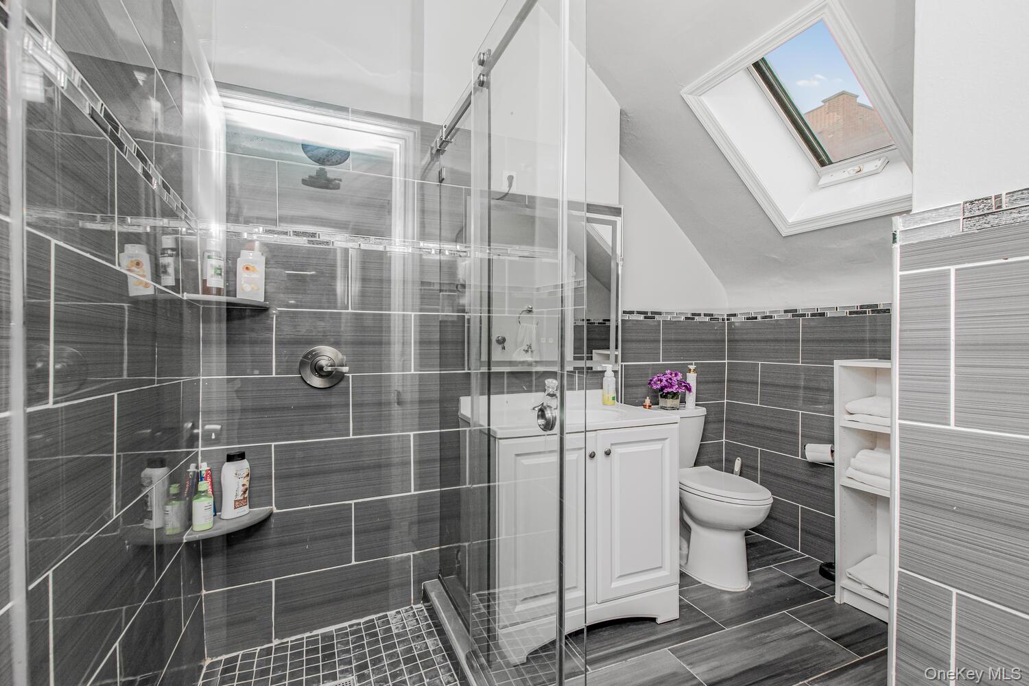 292 Wadsworth Avenue Property Photo 13