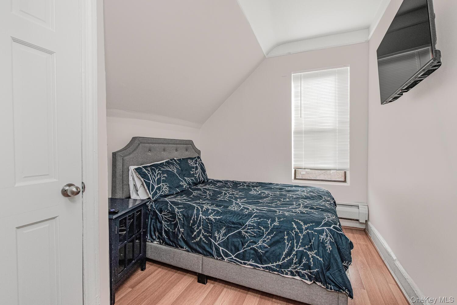 292 Wadsworth Avenue Property Photo 18