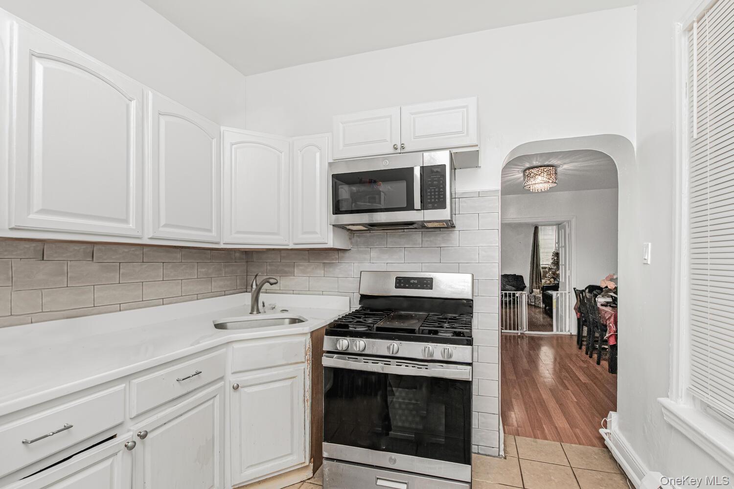 292 Wadsworth Avenue Property Photo 23