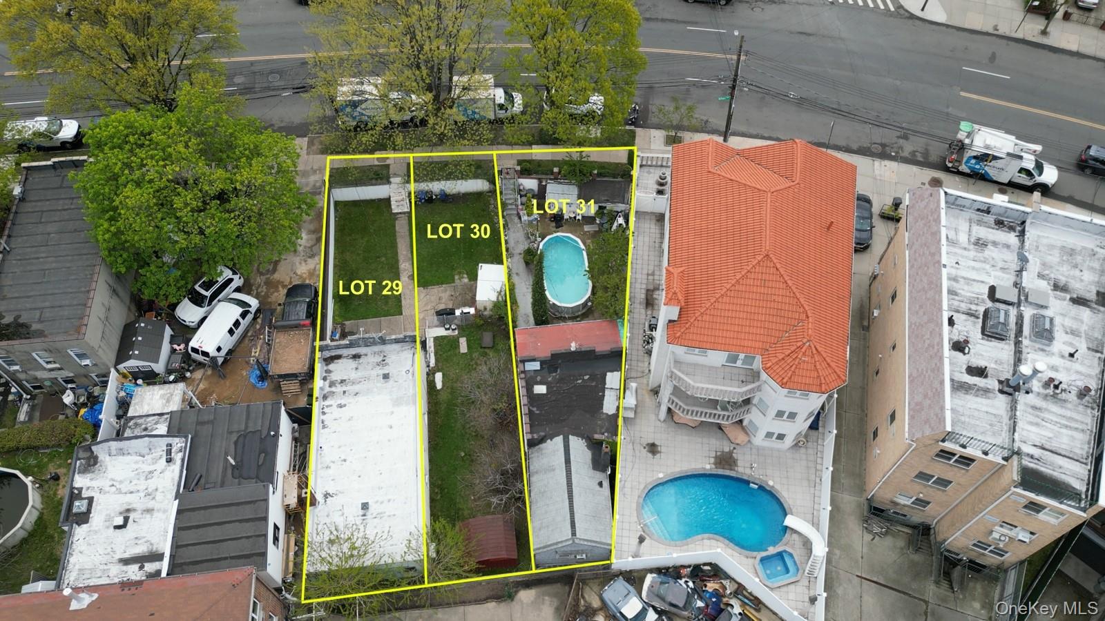 70-07, 70-11 Ditmars Boulevard Property Photo 3