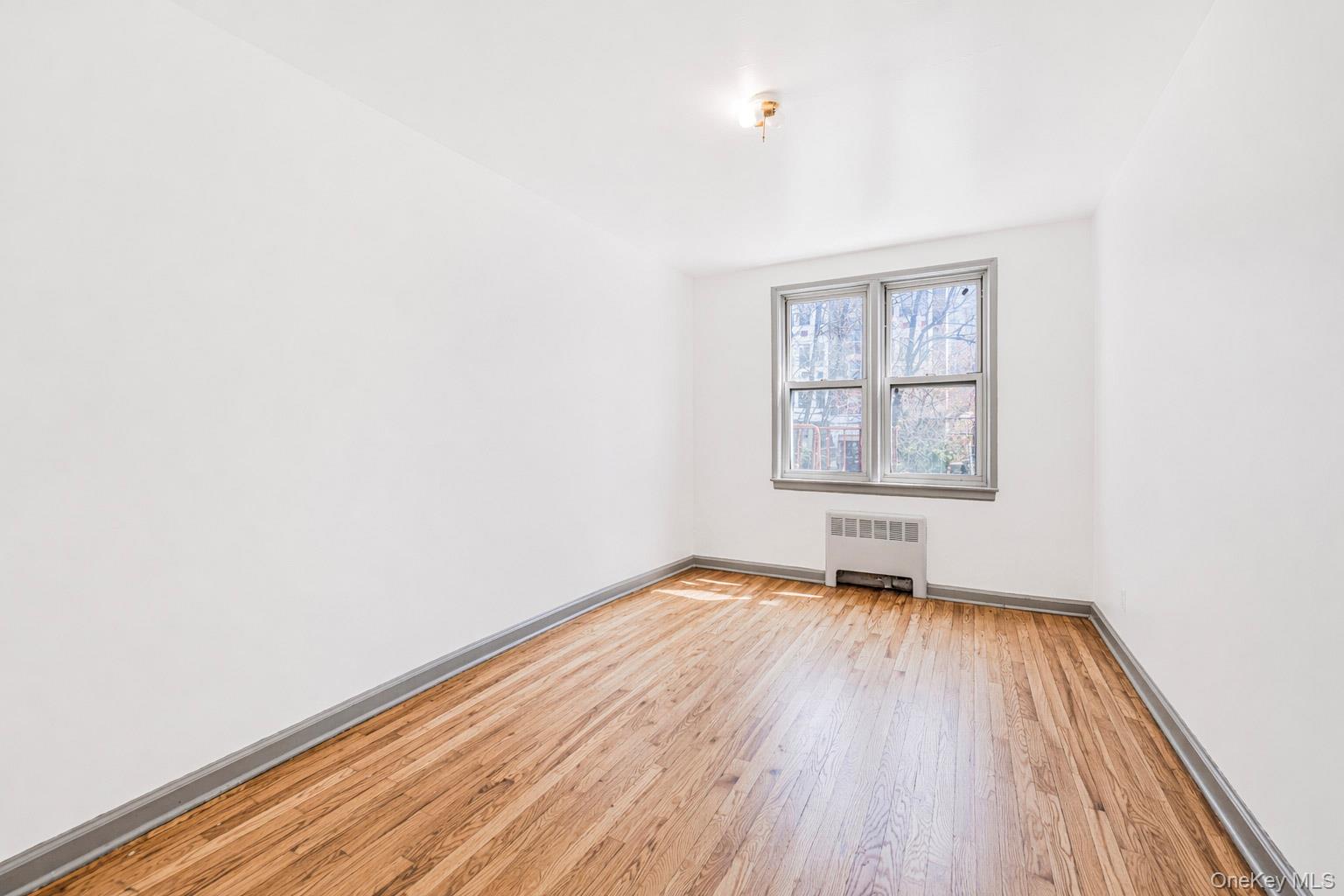 150 Ravine Avenue 3b Property Photo 8