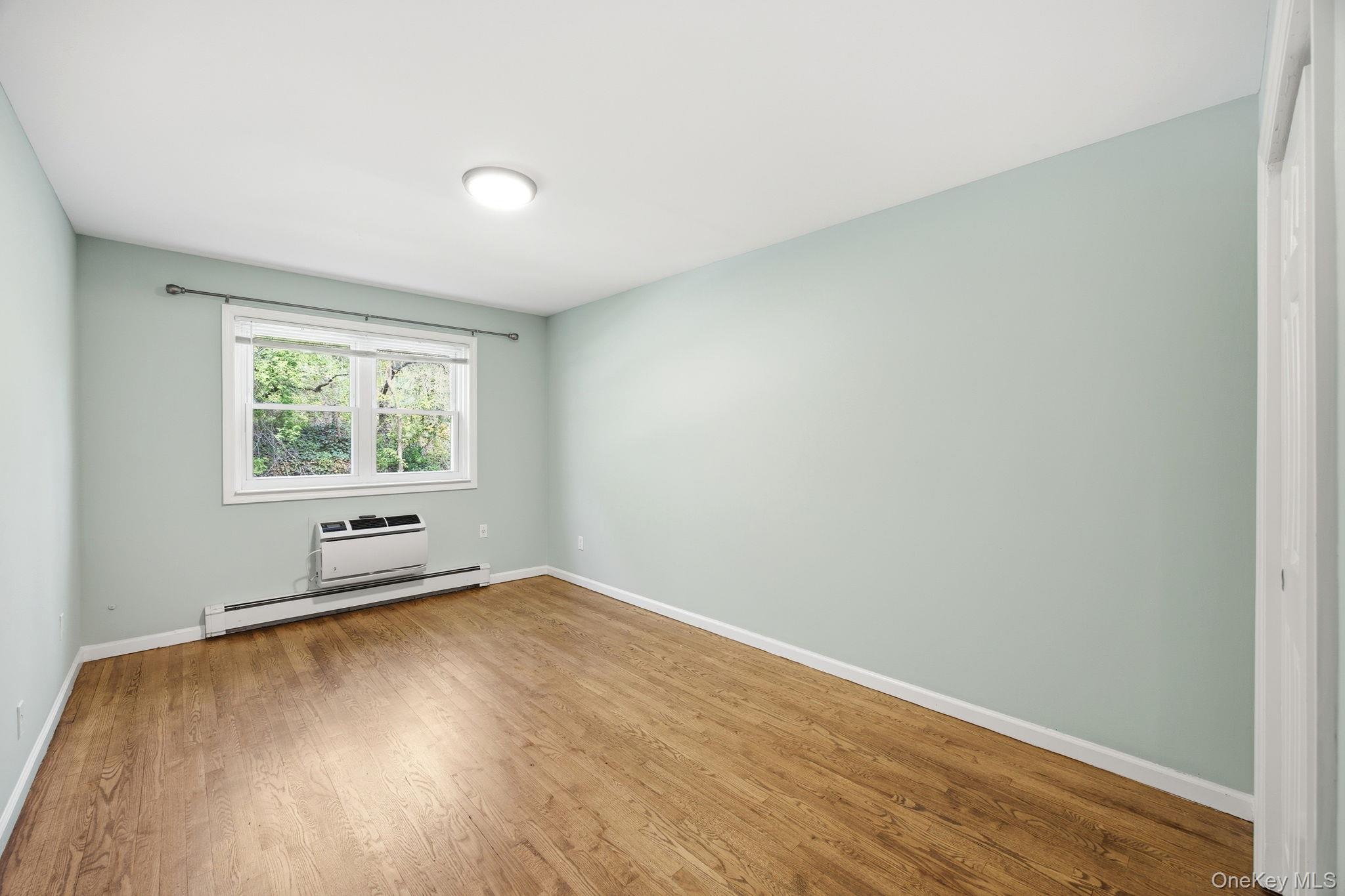 6933 Little Neck Parkway Property Photo 26