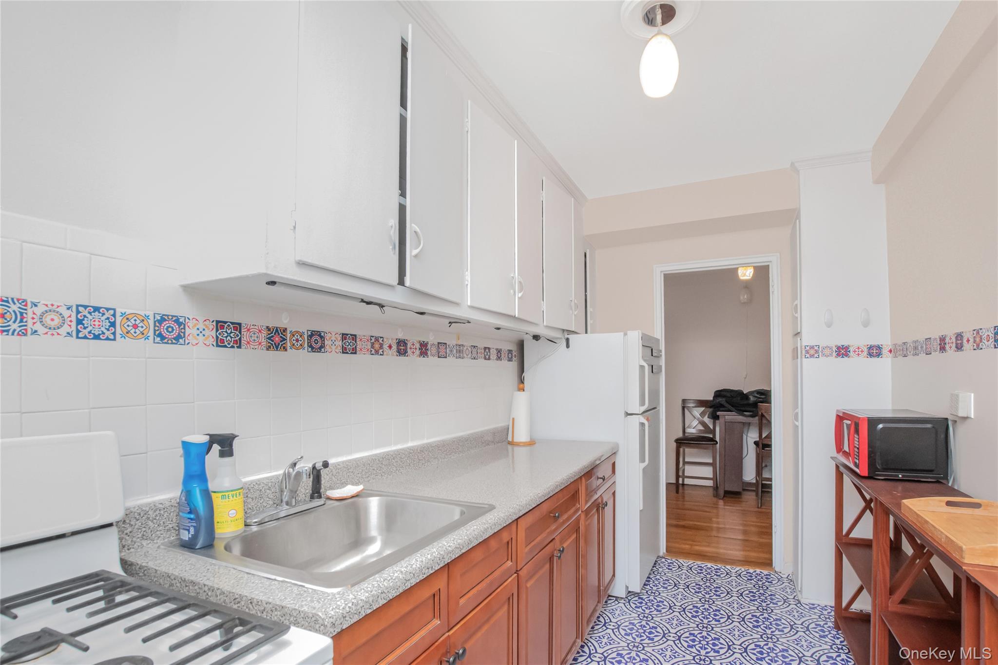 5645 Netherland Avenue 6e Property Photo 5