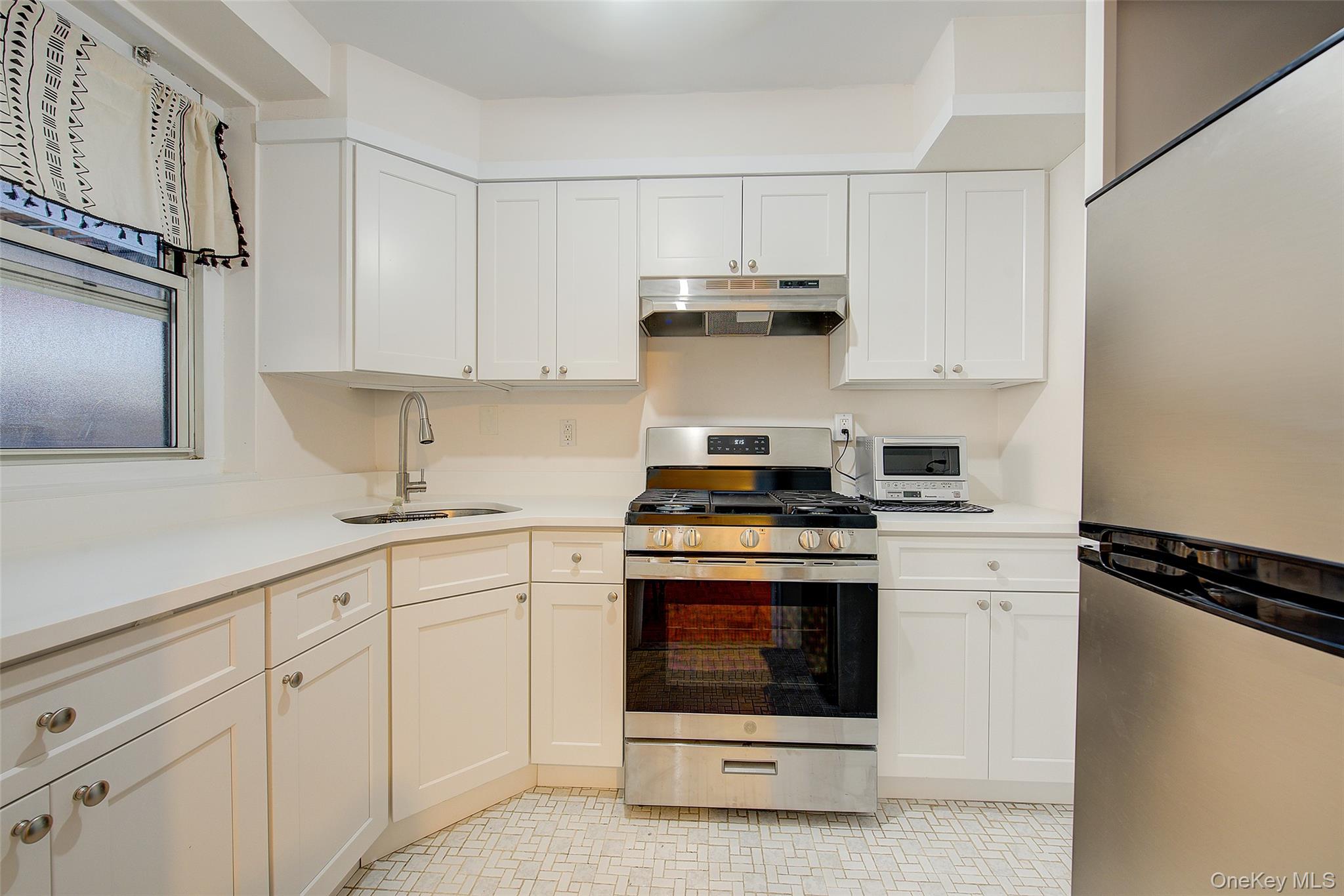 35-51 85 Street 2c Property Photo 11