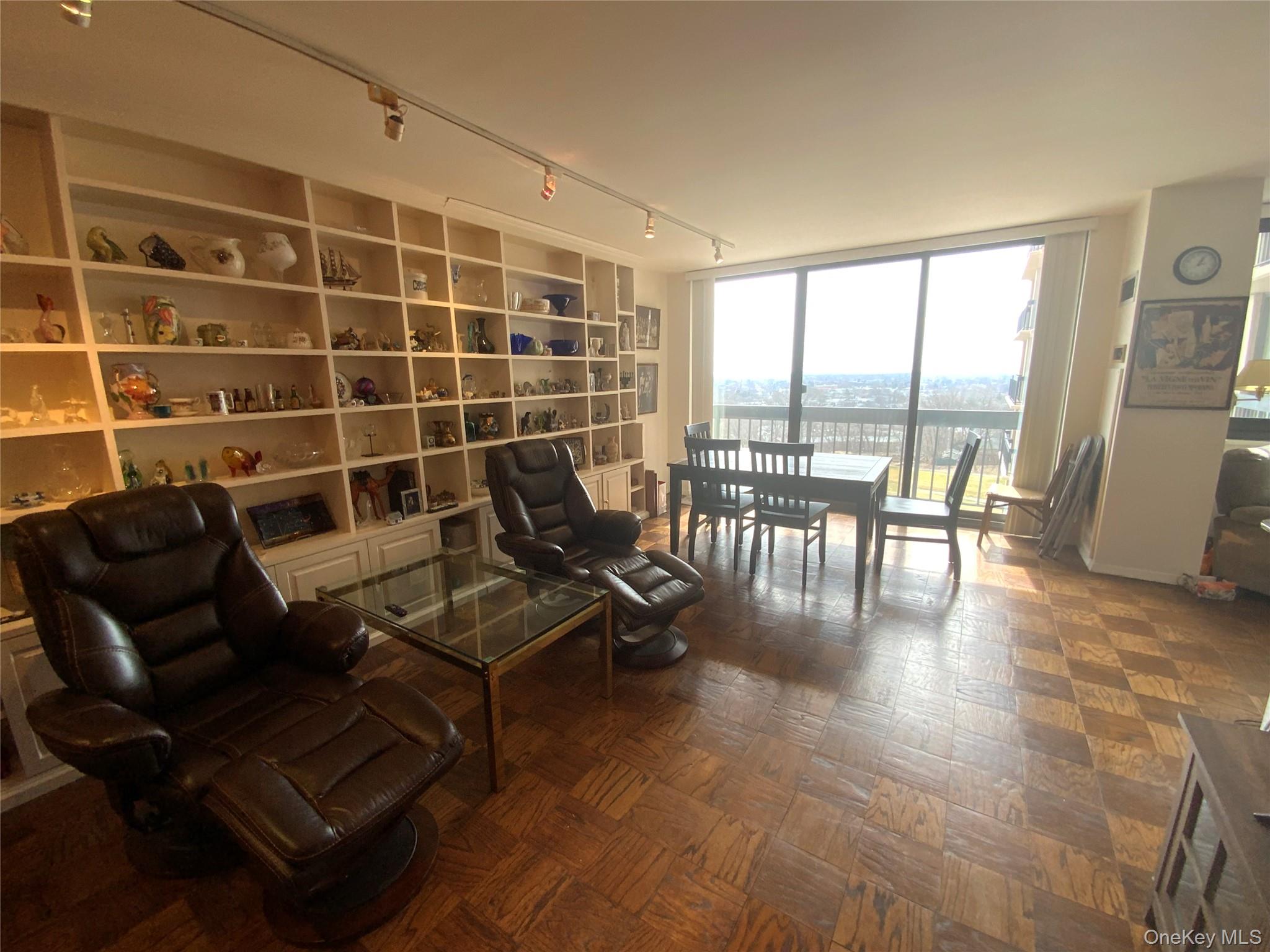 27010 Grand Central Parkway 6a Property Photo 5
