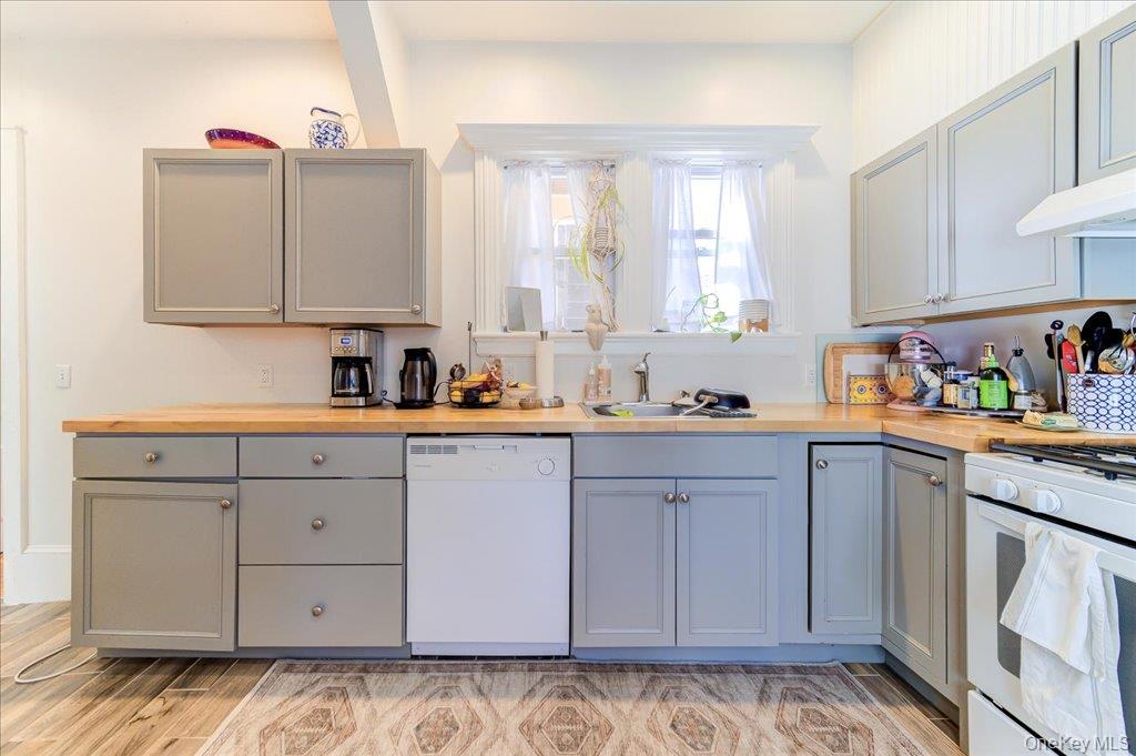 25 Balding Avenue Property Photo 10