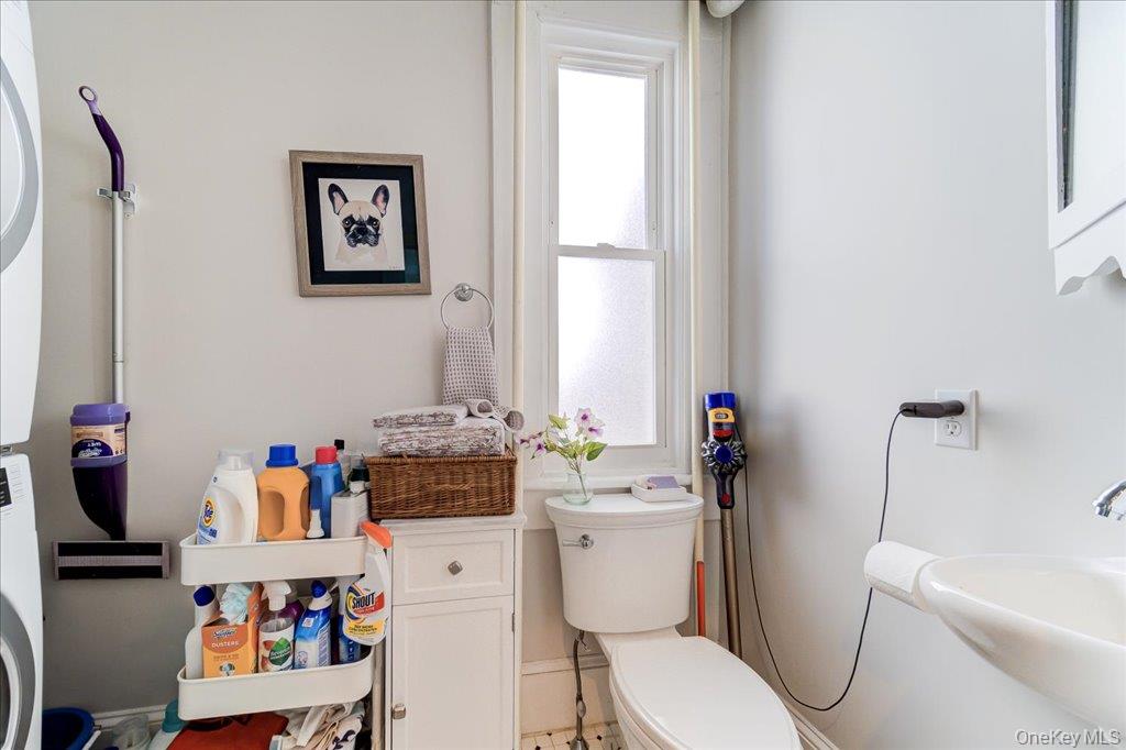 25 Balding Avenue Property Photo 18