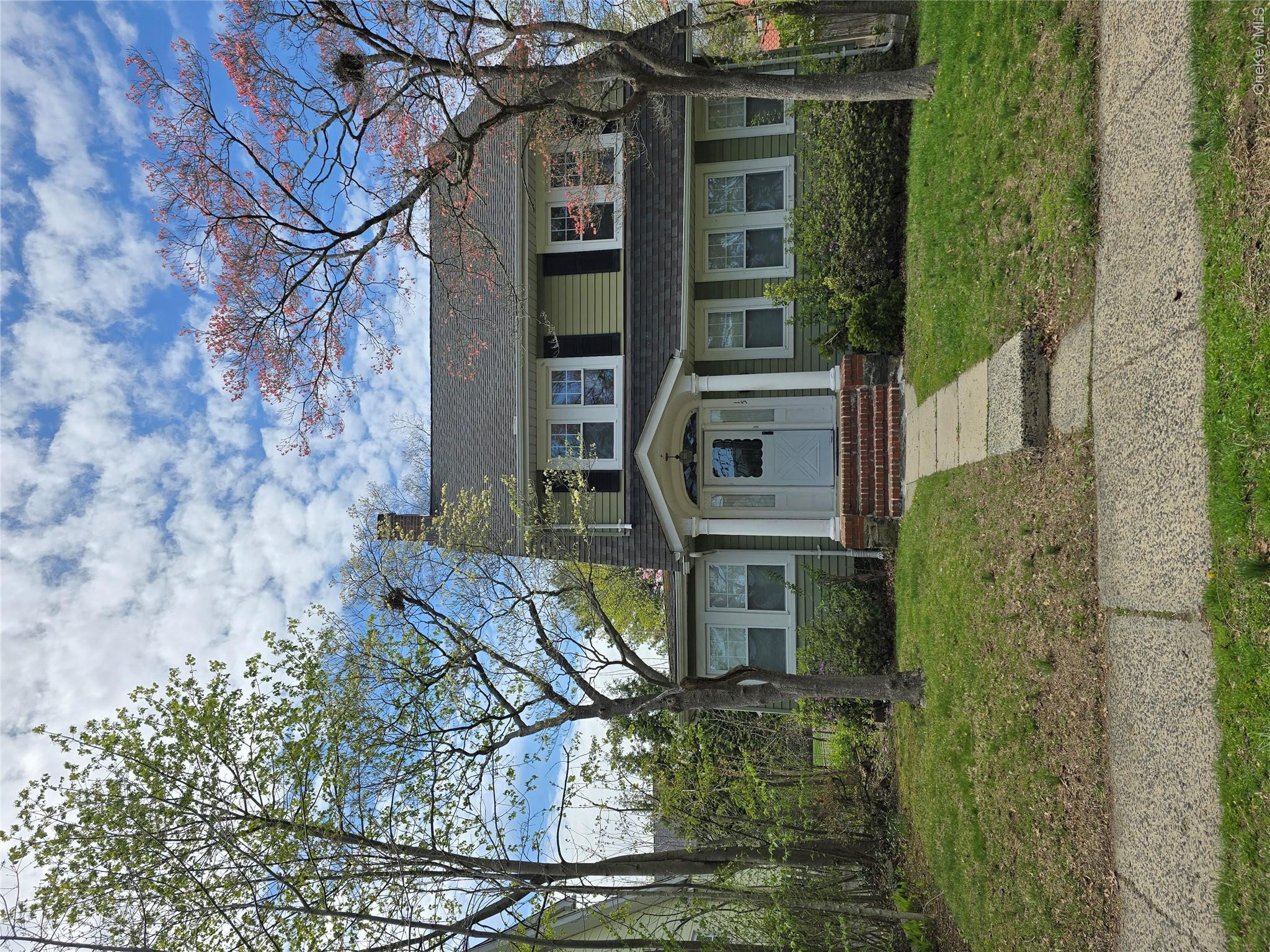 15 Roosevelt Avenue Property Photo 1