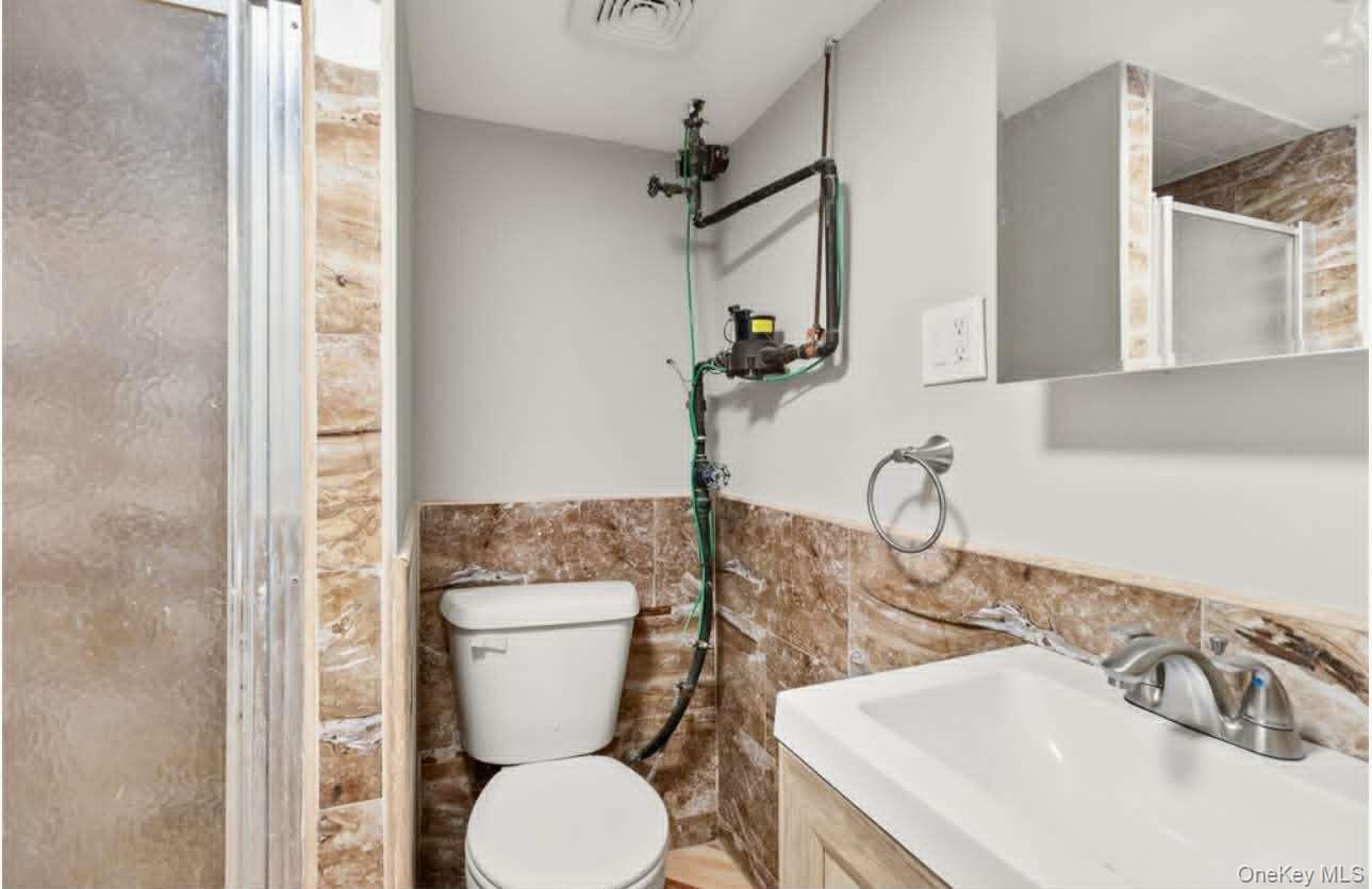 1028 E 84th Street Property Photo 14