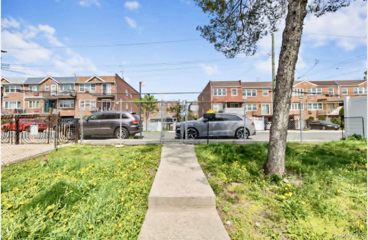 1028 E 84th Street Property Photo 15