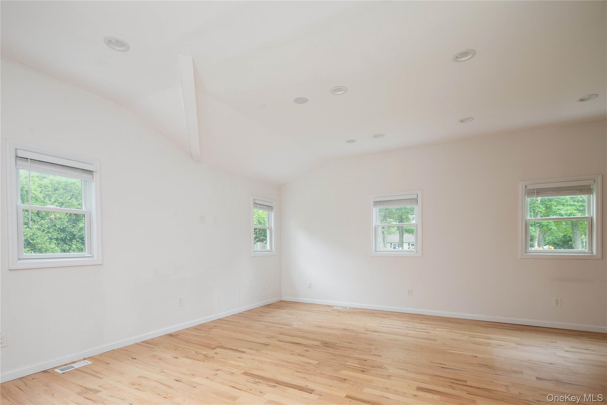29 Matthews Drive Property Photo 9