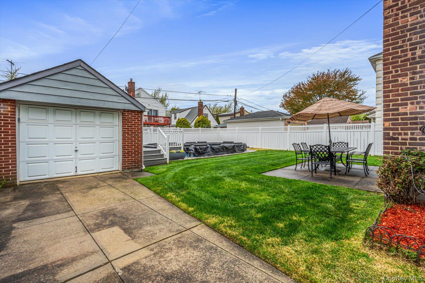 7942 264th Street Property Photo 2