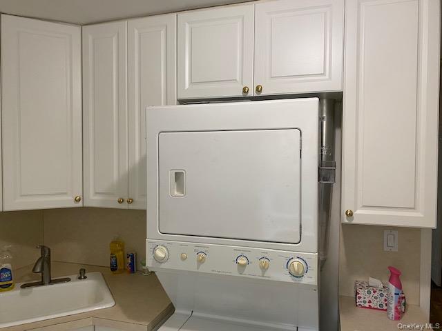 245-21 Union Turnpike C-2 Property Photo 5