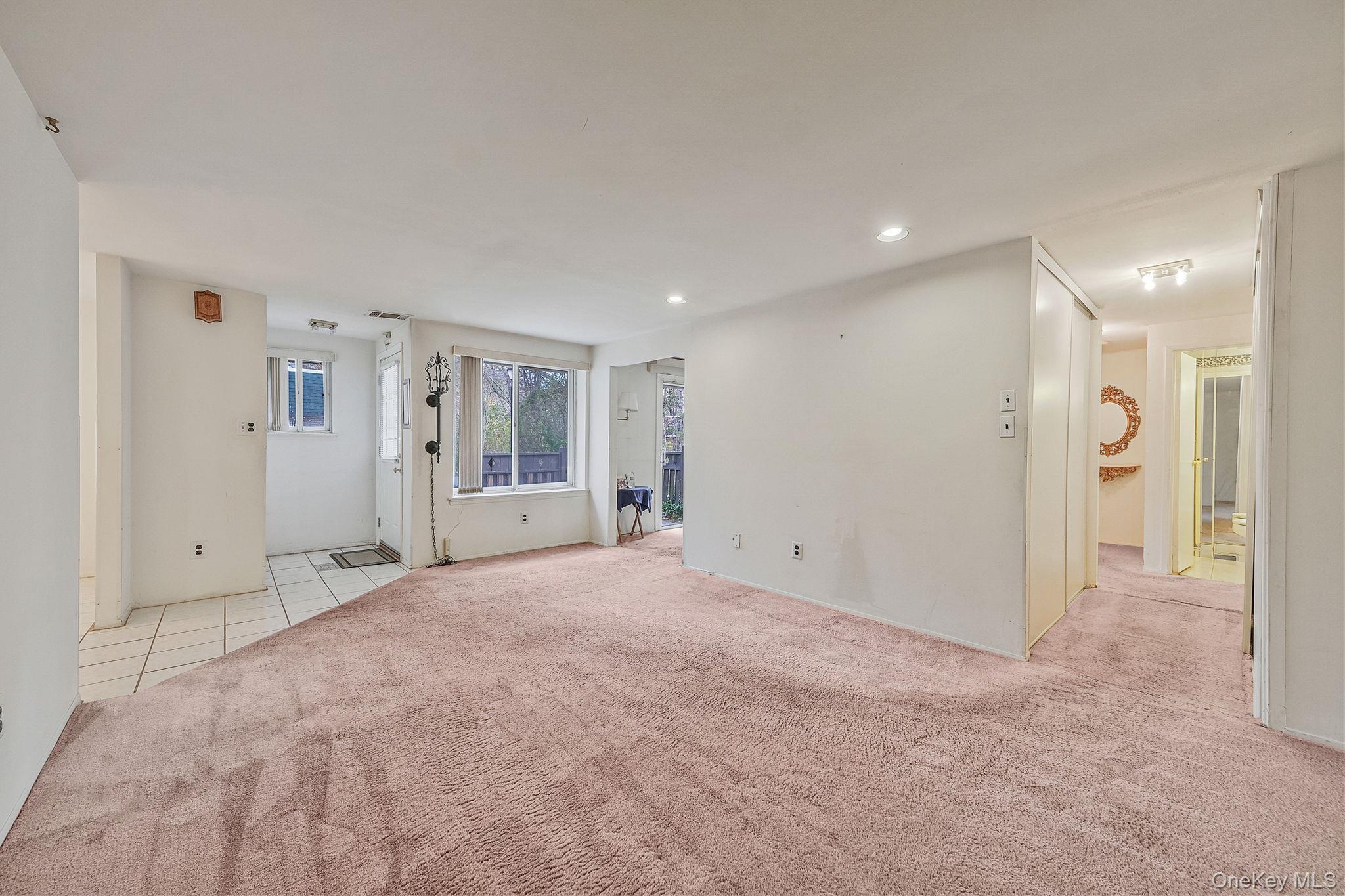 527 Daryl Drive Property Photo 3