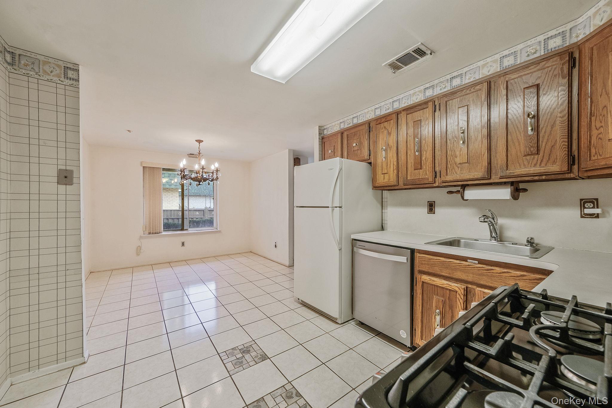 527 Daryl Drive Property Photo 10
