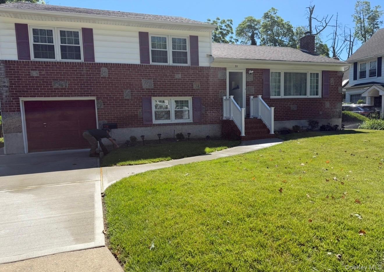93 Woodview Road Property Photo 2