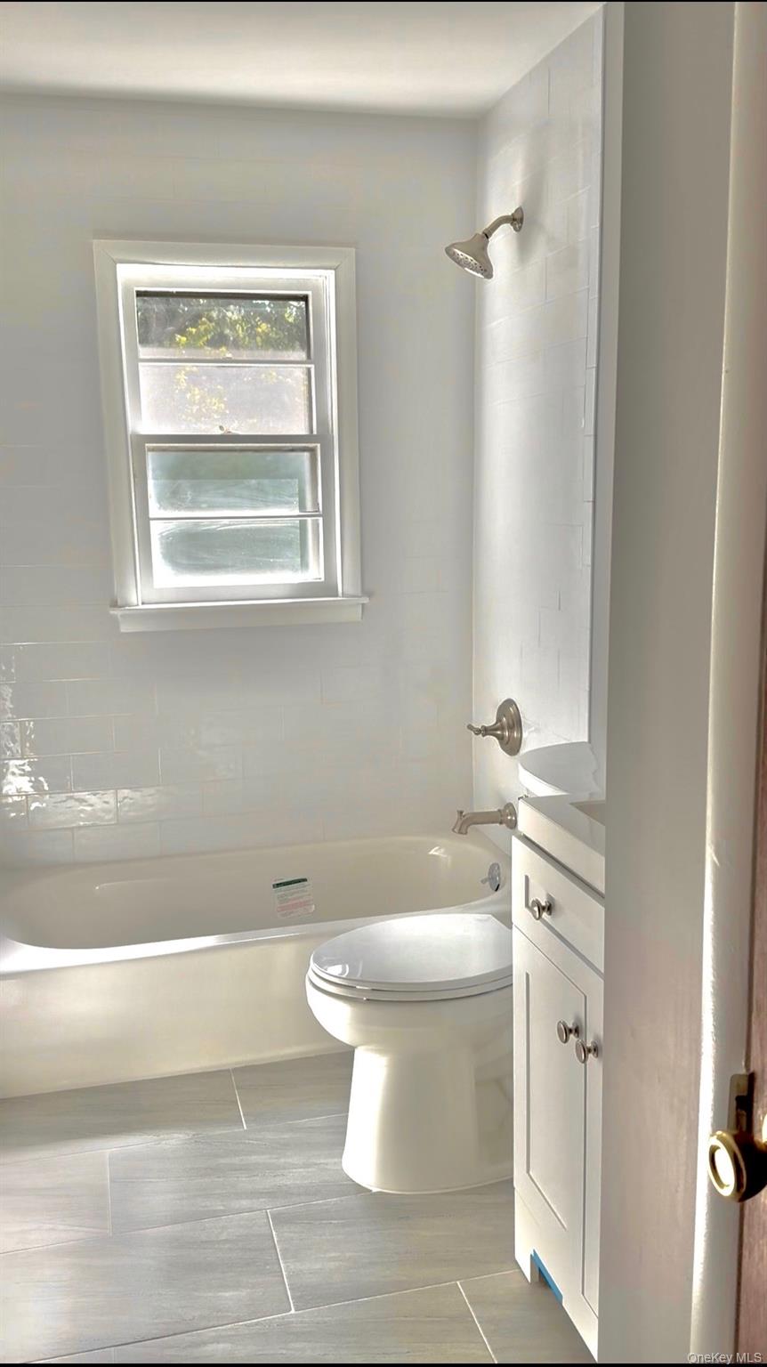 93 Woodview Road Property Photo 33