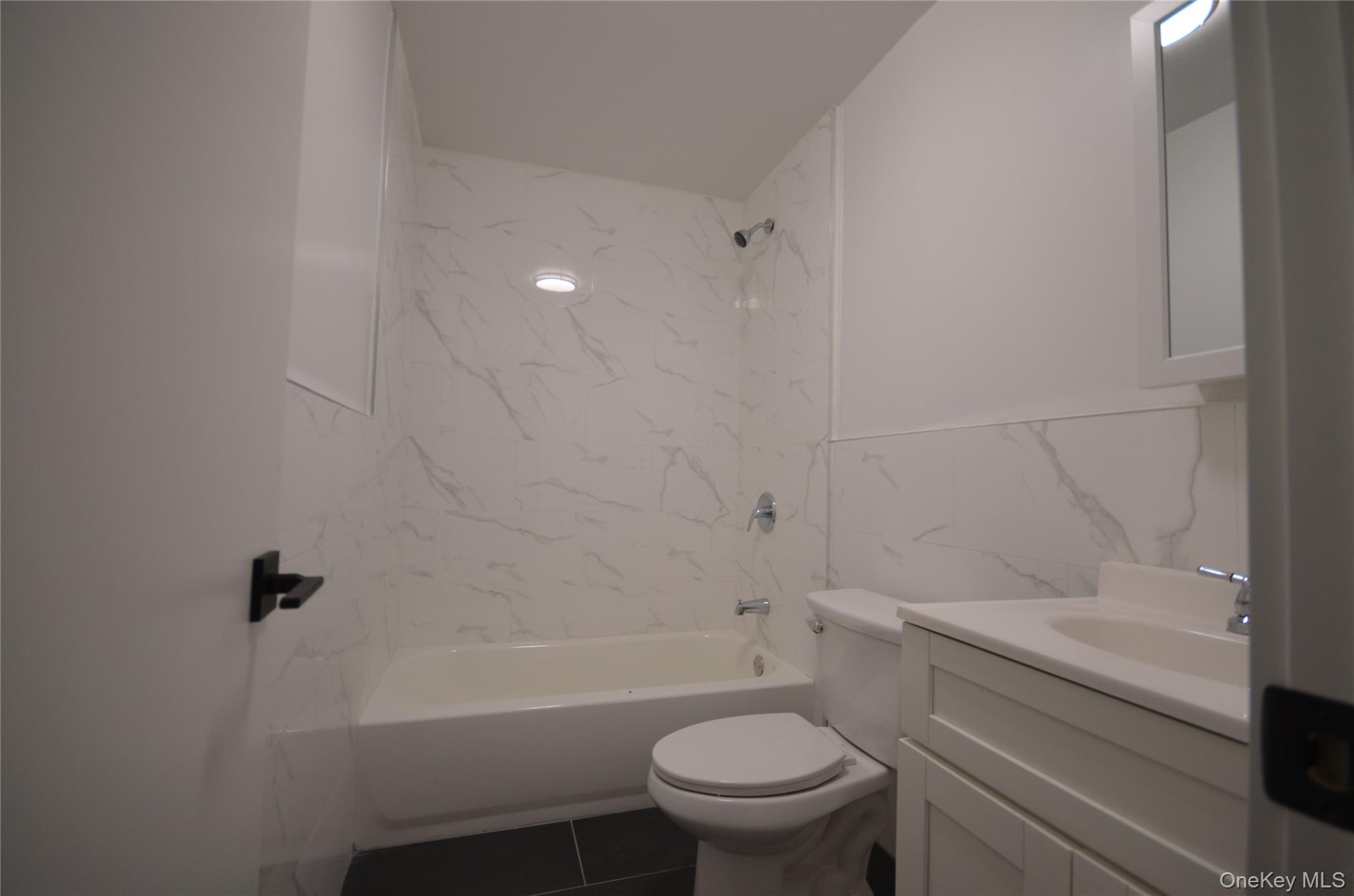 3542 Tiemann Avenue Property Photo 8