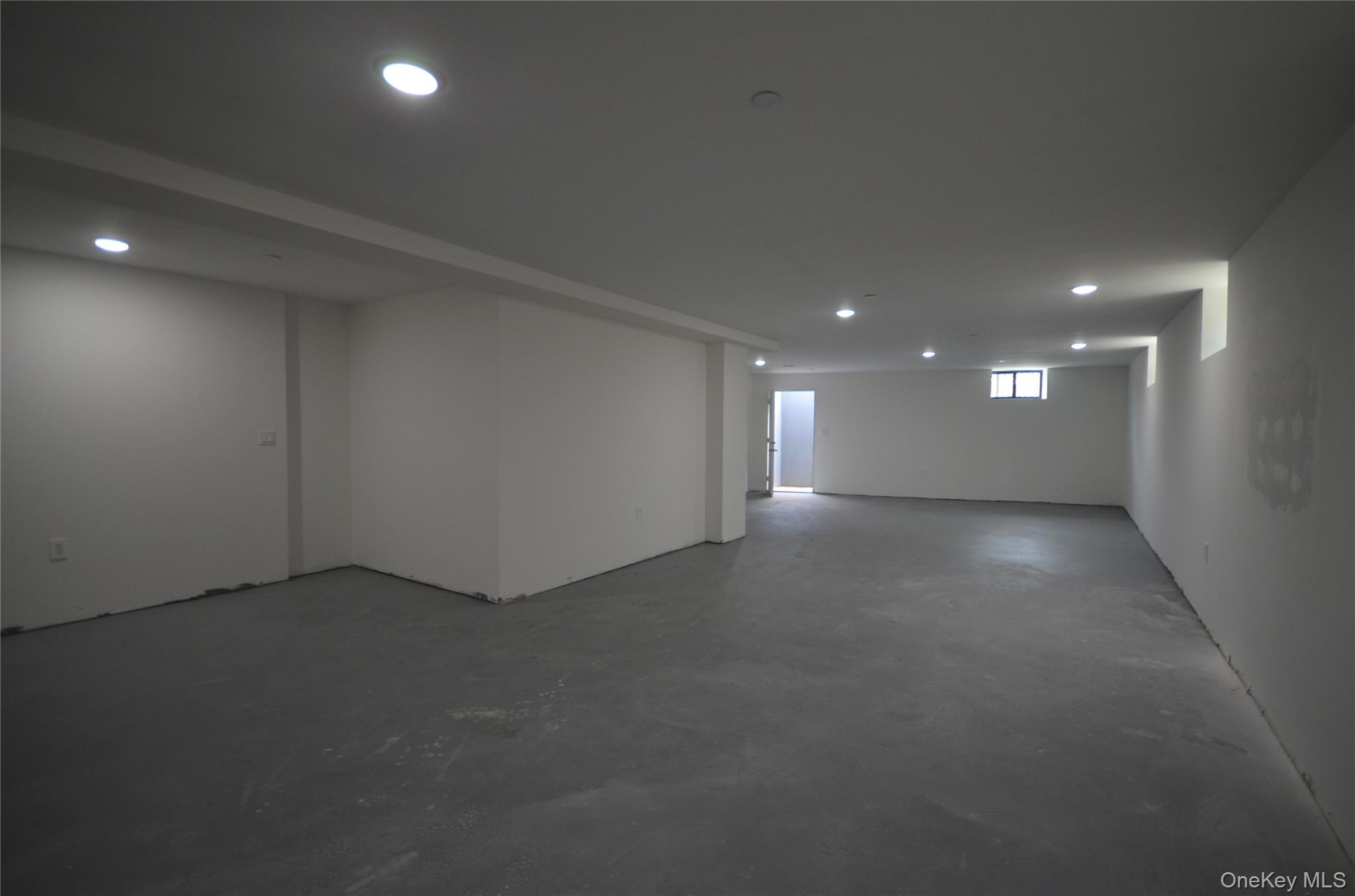 3542 Tiemann Avenue Property Photo 17