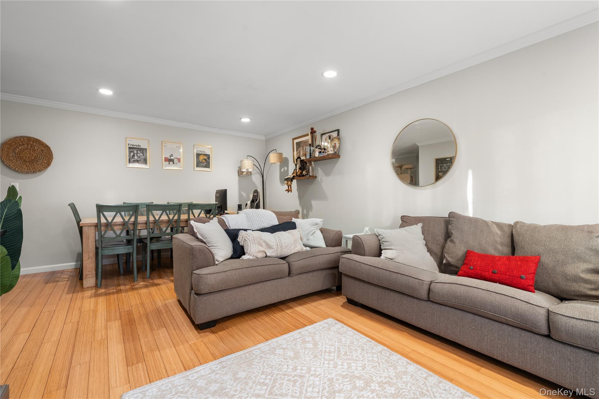 90 Park Avenue B6 Property Photo 4