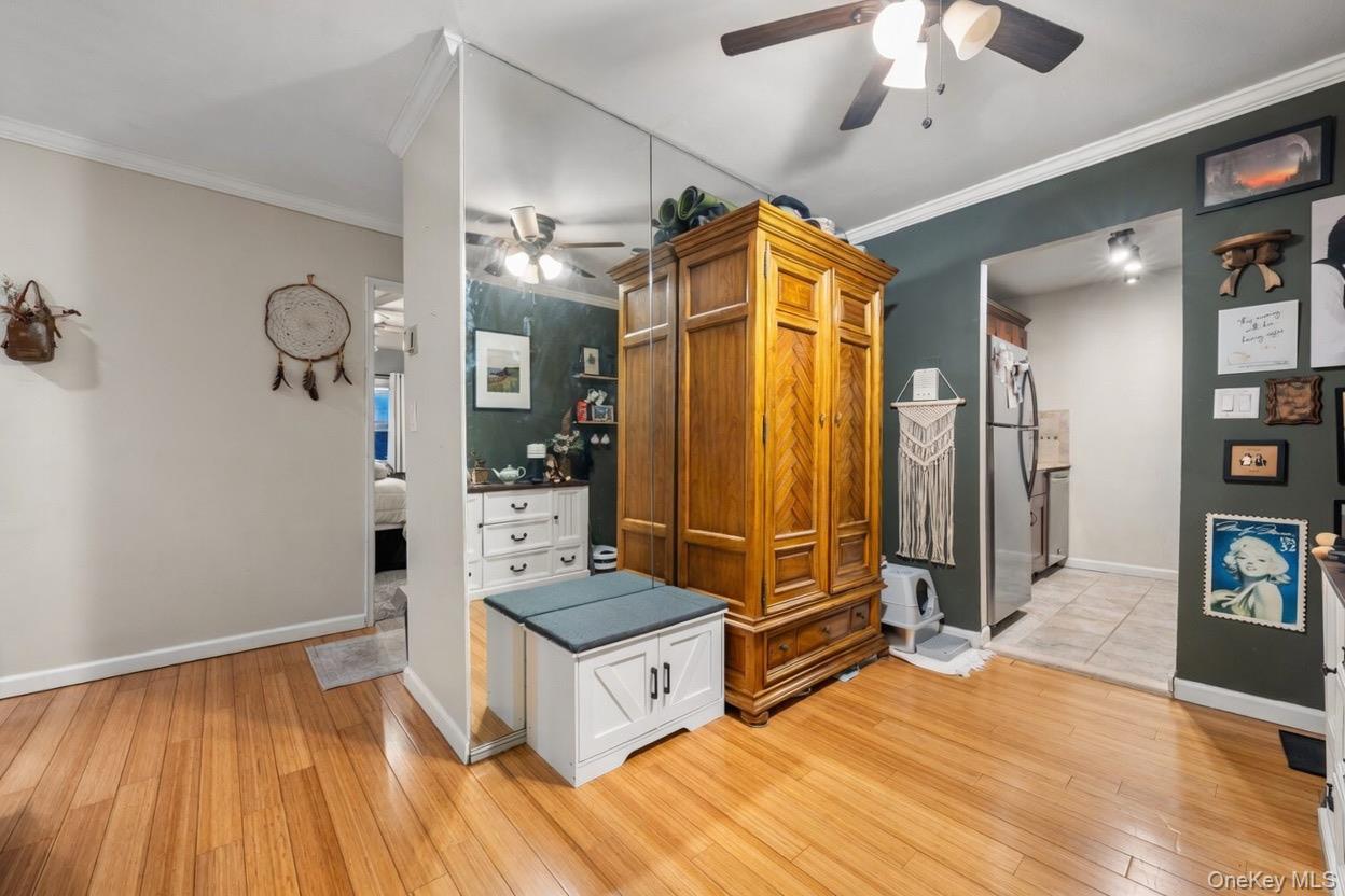 90 Park Avenue B6 Property Photo 9