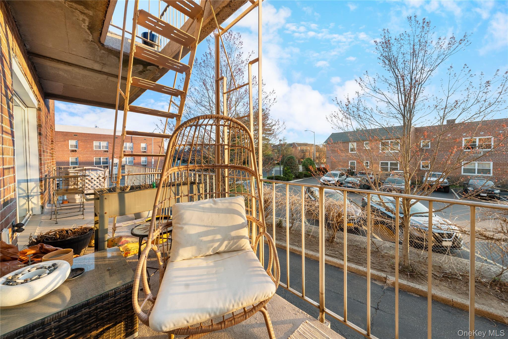 90 Park Avenue B6 Property Photo 14