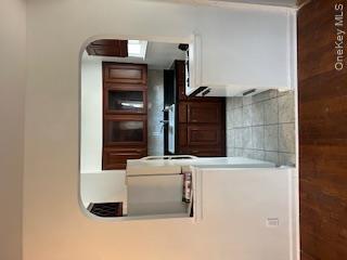231-15 128 Road Property Photo 4