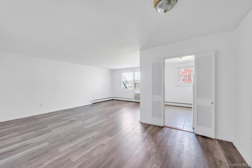 111 S Centre Avenue 2vv Property Photo 8
