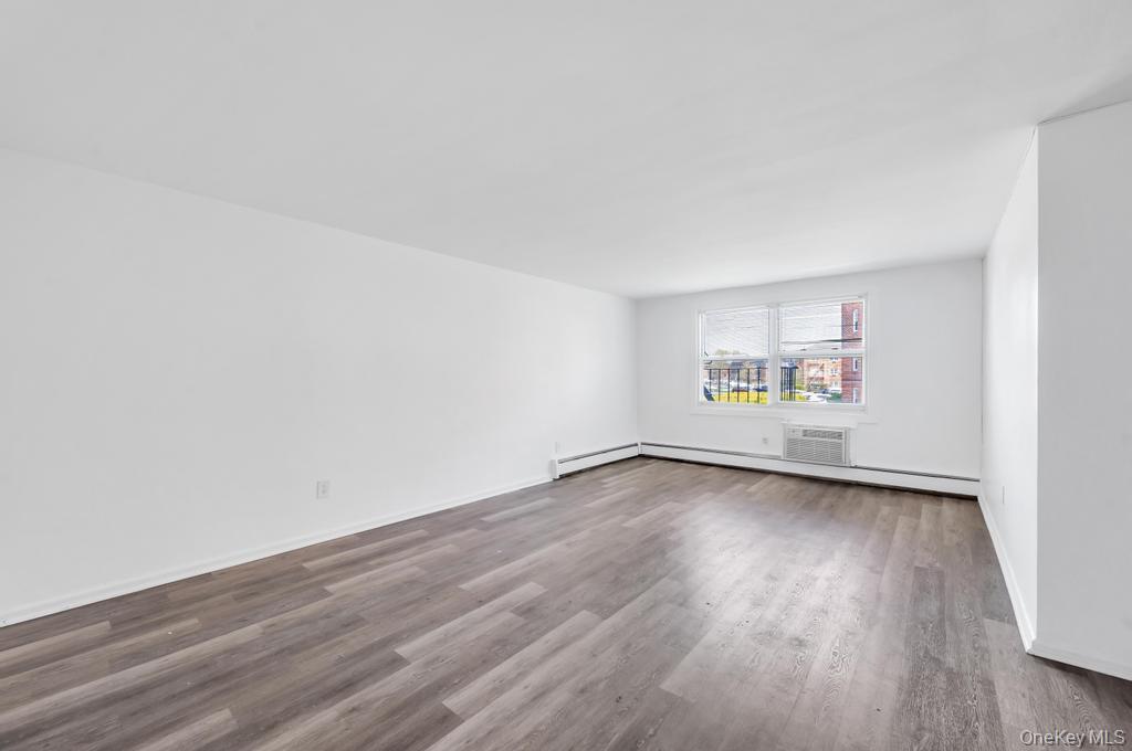 111 S Centre Avenue 2vv Property Photo 13