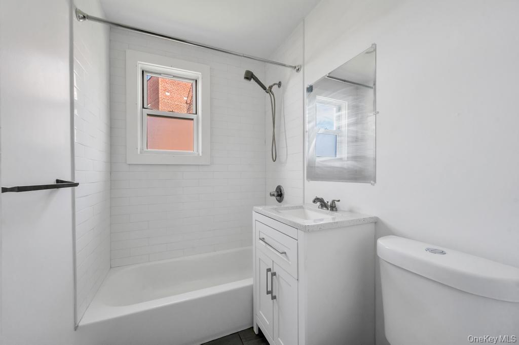 111 S Centre Avenue 2vv Property Photo 15
