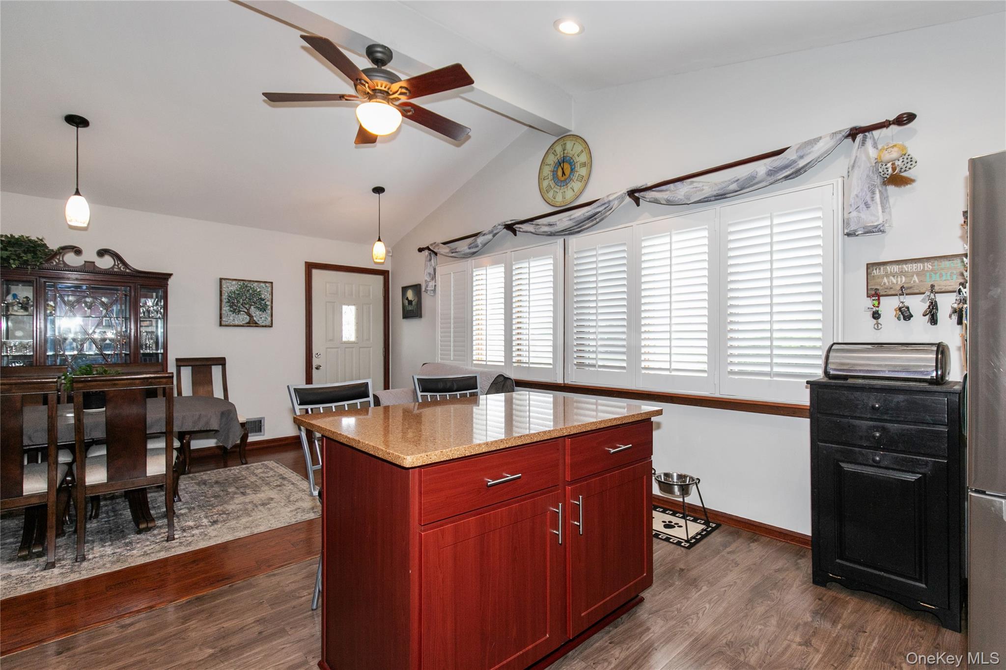 43 Pickwick Drive Property Photo 6