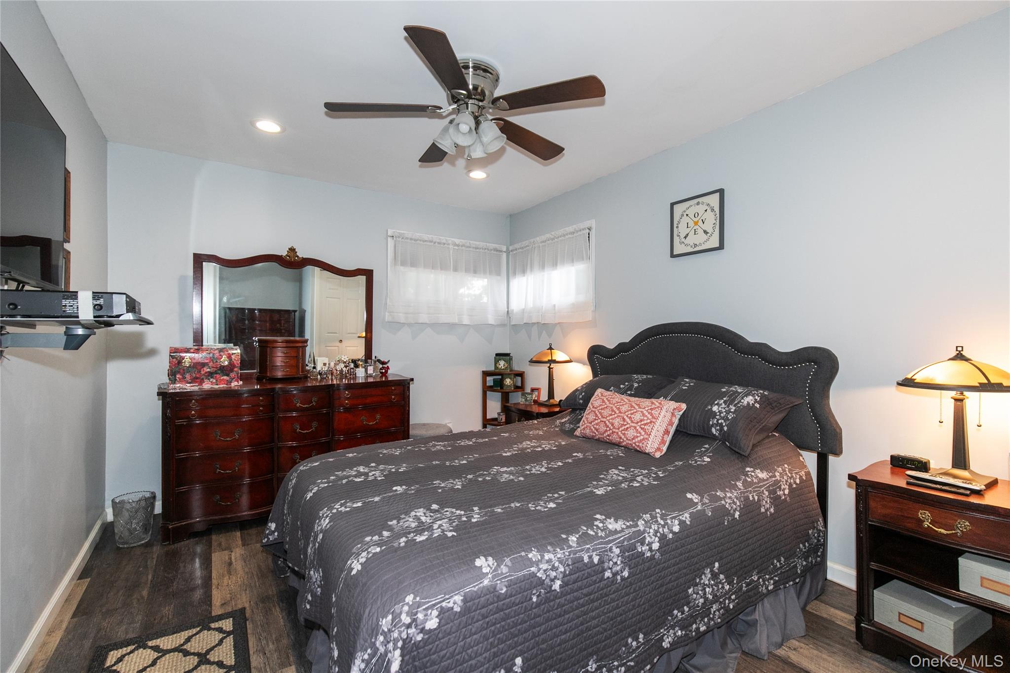 43 Pickwick Drive Property Photo 11