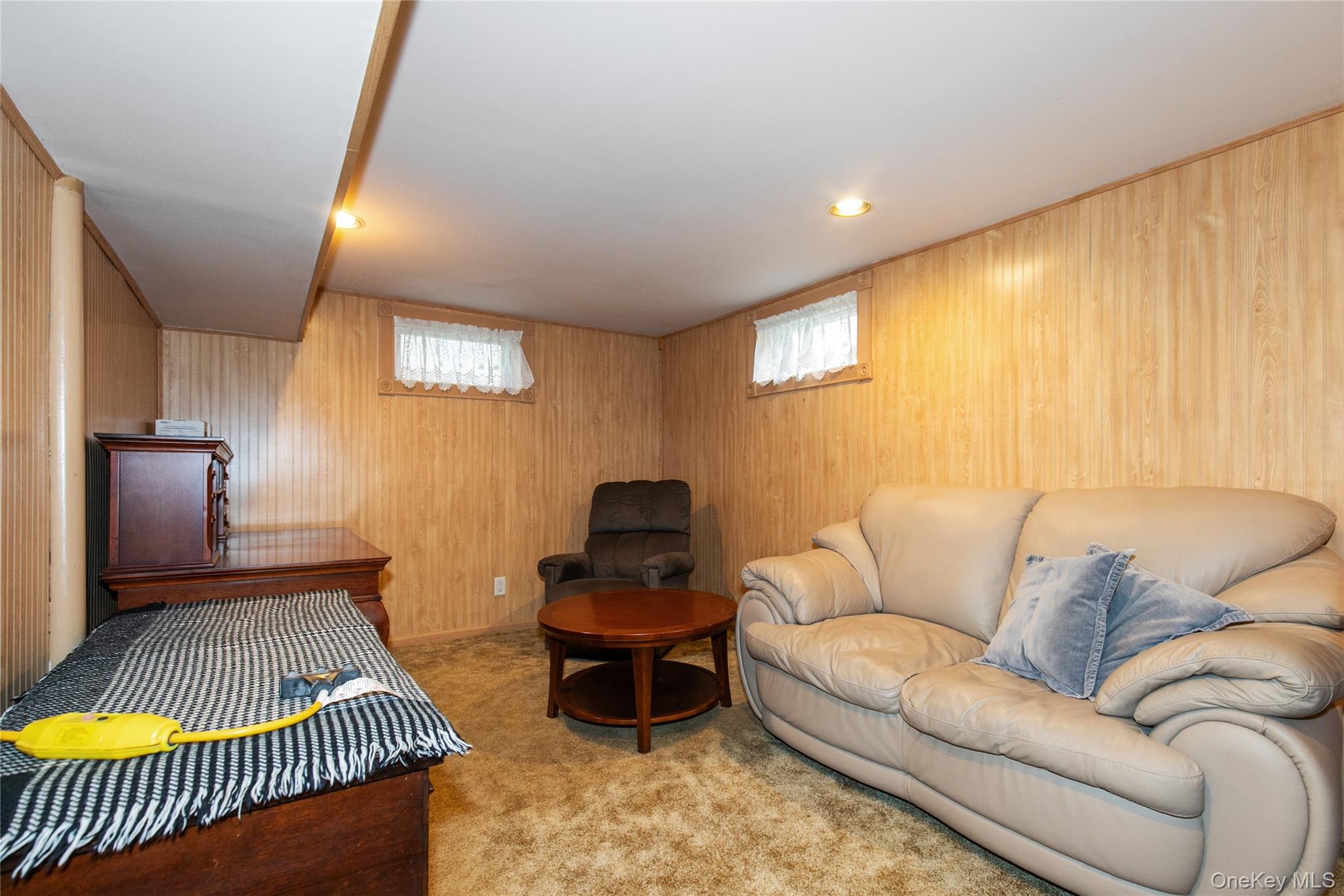 43 Pickwick Drive Property Photo 17