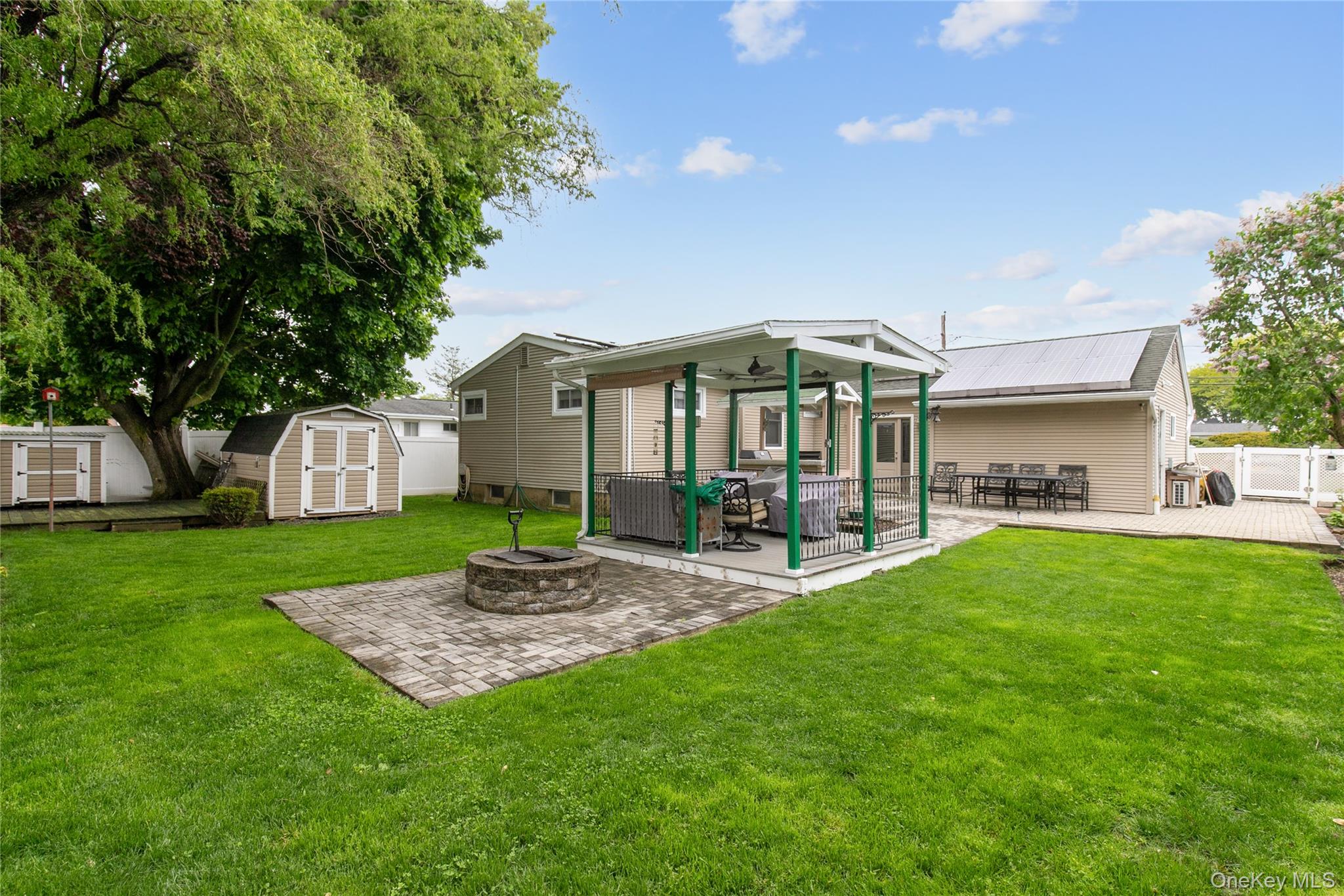 43 Pickwick Drive Property Photo 23