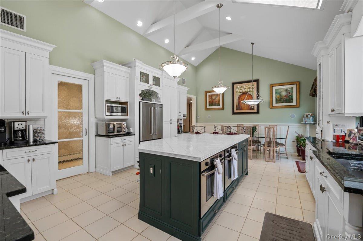 45 Coves Run Property Photo 13
